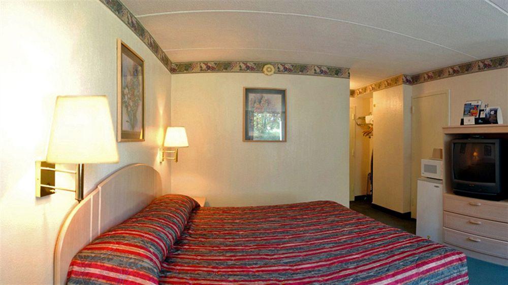 Motel 6-Henderson, TX Buitenkant foto